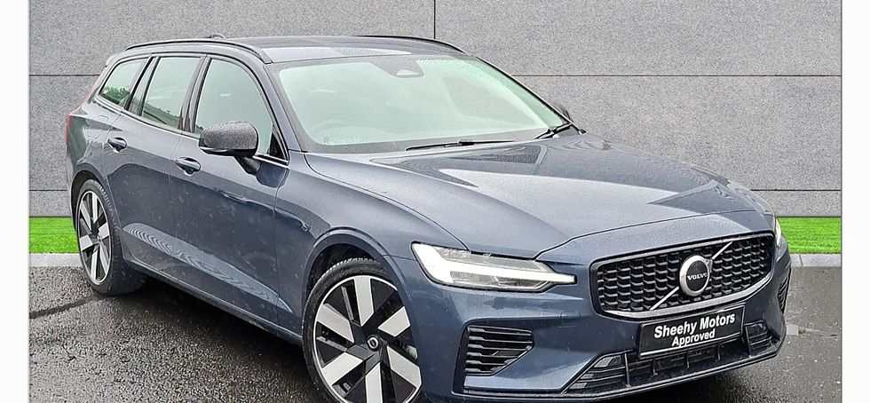 Volvo V60 2025
