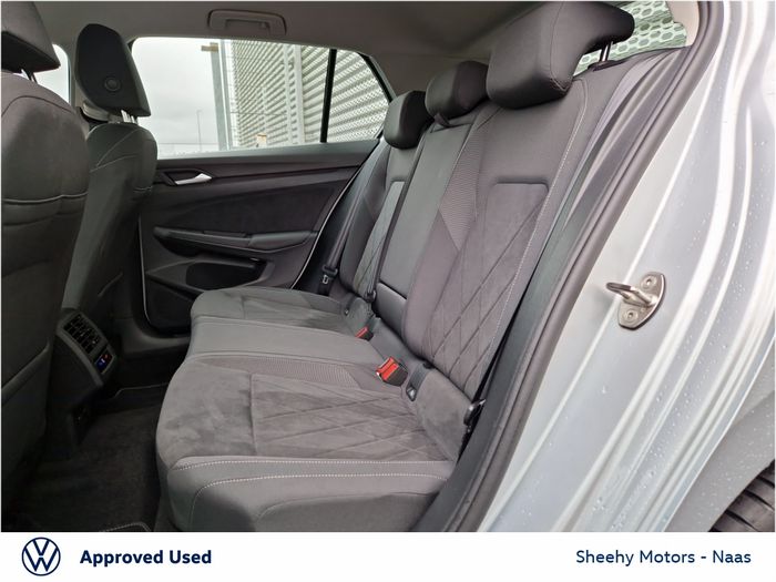 Volkswagen Golf 2024