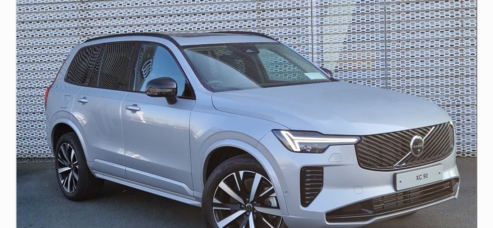 Volvo XC90 2025
