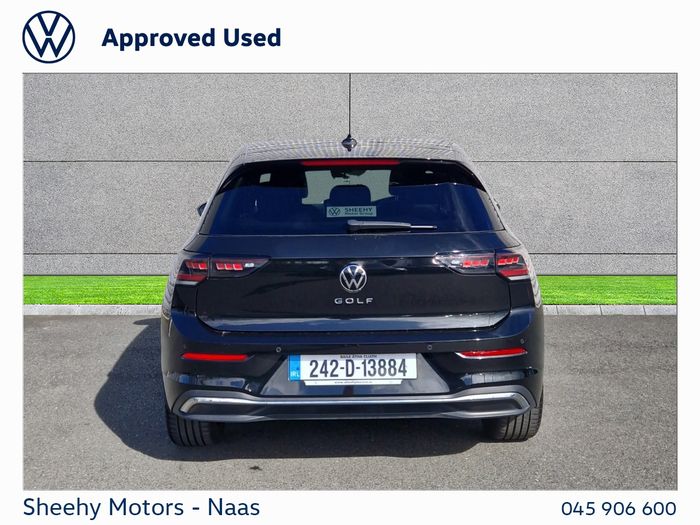 Volkswagen Golf 2024