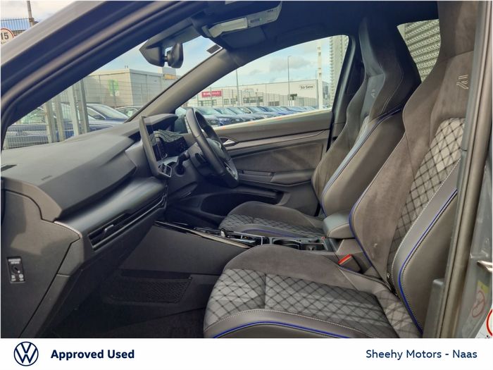 Volkswagen Golf 2024