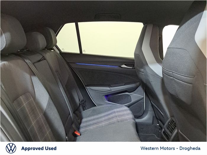 Volkswagen Golf 2024
