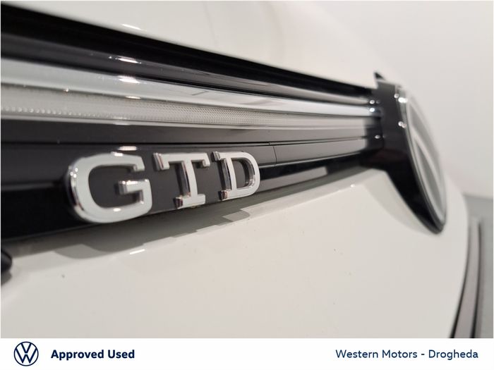 Volkswagen Golf 2024