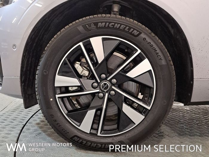 Volvo XC60 2025