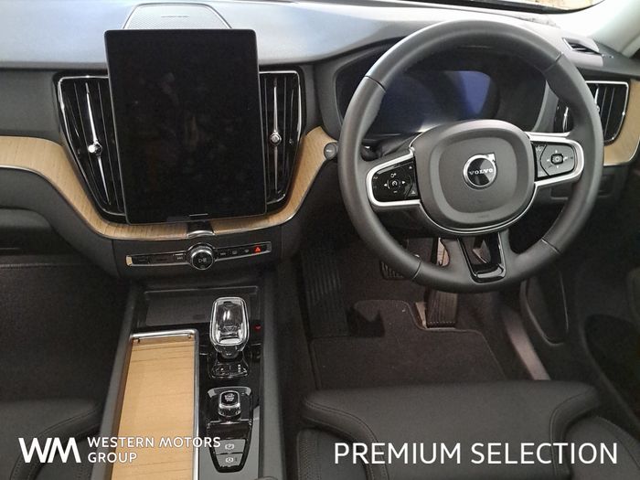 Volvo XC60 2025