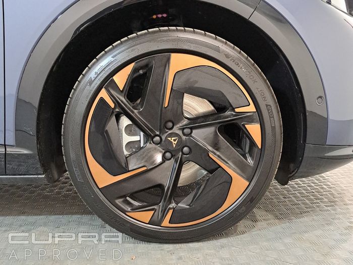 Cupra Tavascan 2026