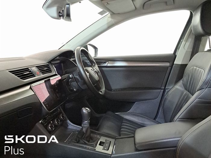Skoda Superb 2022