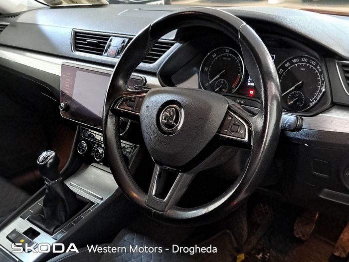 Skoda Superb 2021