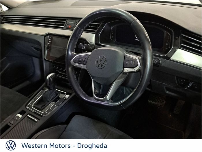 Volkswagen Passat 2022