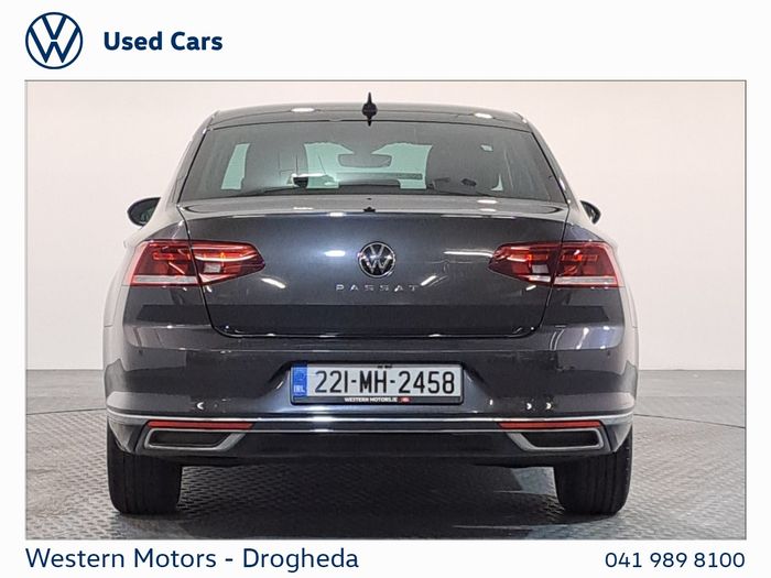 Volkswagen Passat 2022
