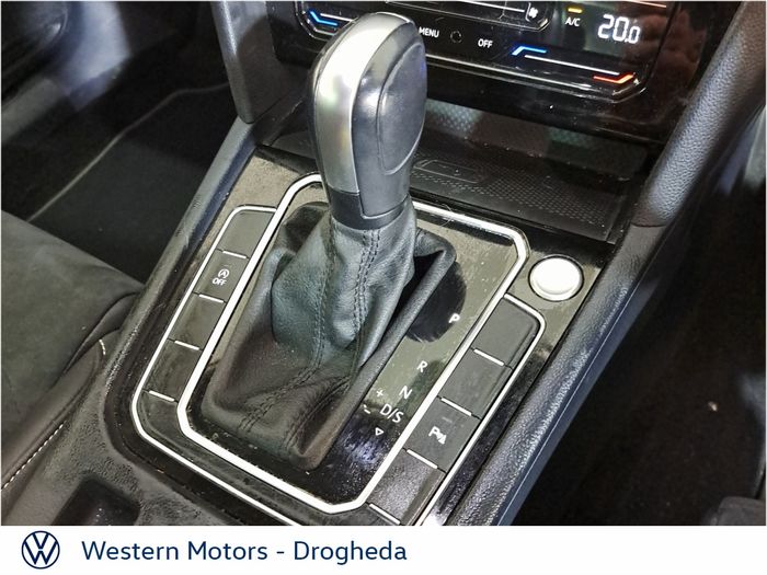 Volkswagen Passat 2022
