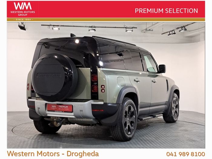 Land Rover Defender 2024