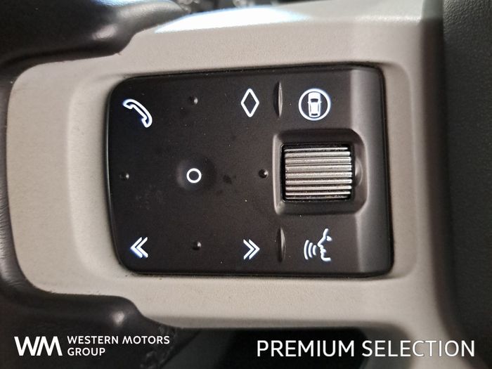 Land Rover Defender 2024