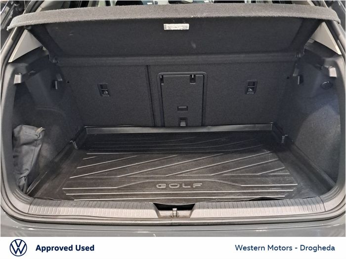 Volkswagen Golf 2023