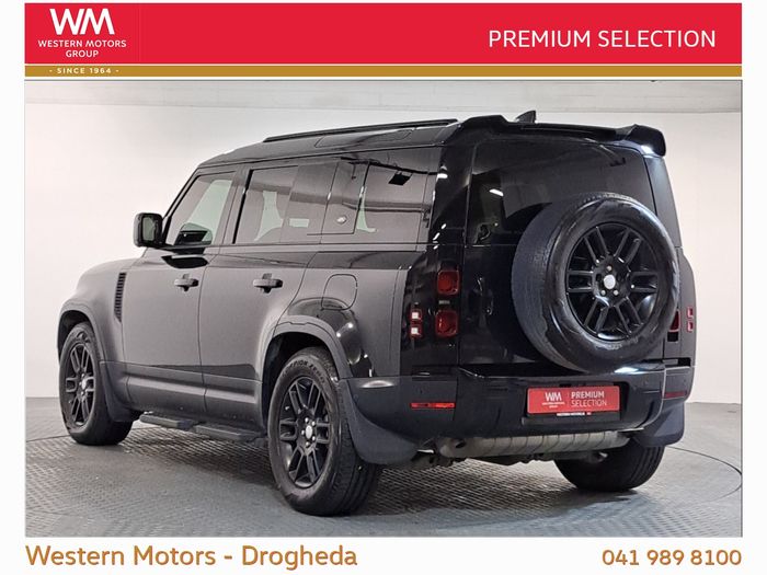 Land Rover Defender 2023