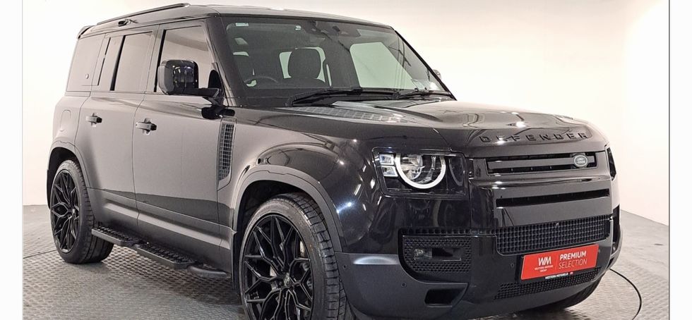 Land Rover Defender 2023