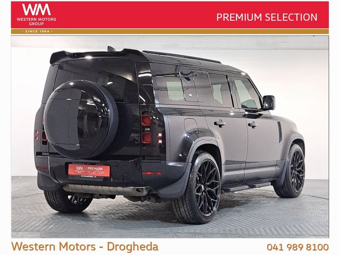 Land Rover Defender 2023