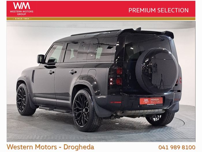 Land Rover Defender 2023