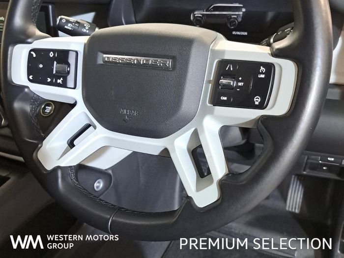 Land Rover Defender 2023