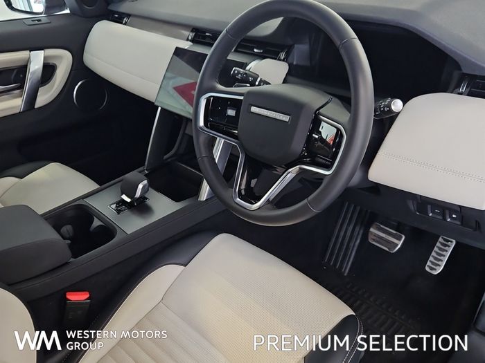 Land Rover Discovery Sport 2025