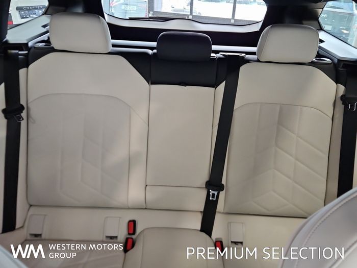 BMW 5 Series 2025