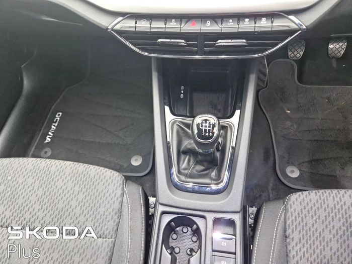 Skoda Octavia 2023