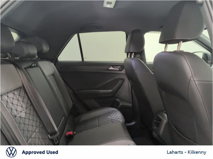 Volkswagen T-Roc 2023