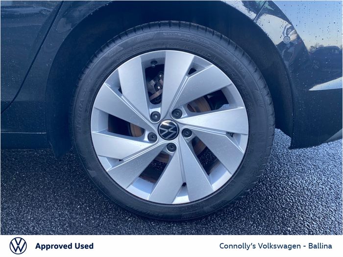 Volkswagen Golf 2025