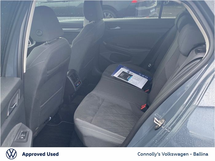Volkswagen Golf 2024