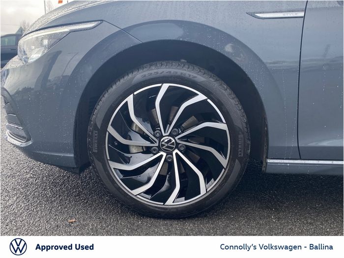 Volkswagen Golf 2024