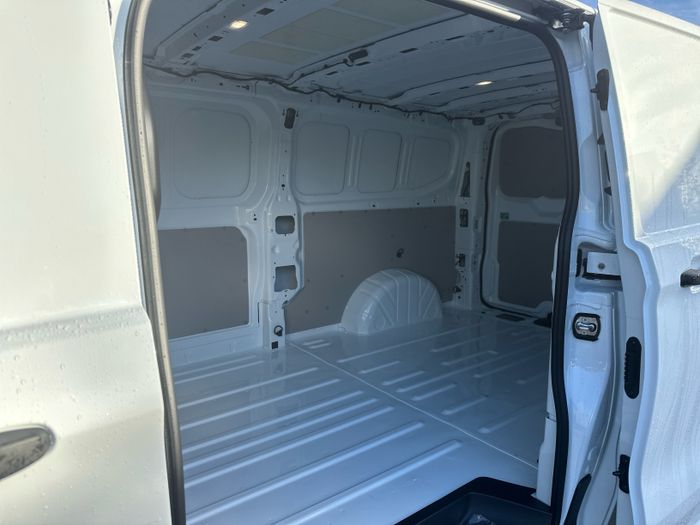 Volkswagen Transporter 2025