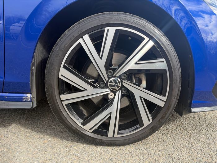 Volkswagen Golf 2024