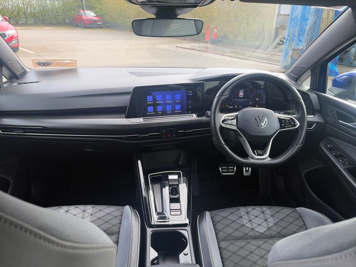 Volkswagen Golf 2024