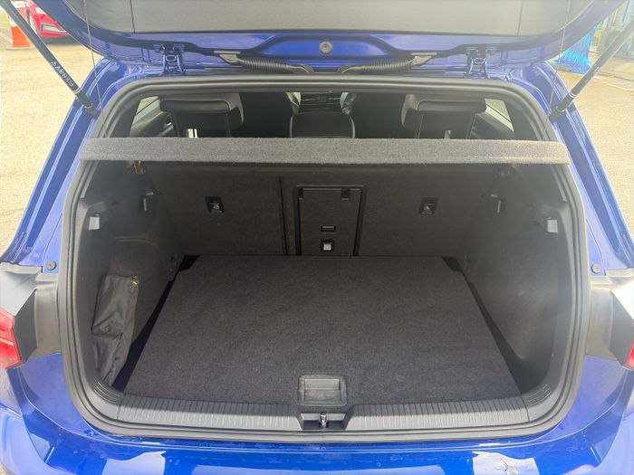 Volkswagen Golf 2024