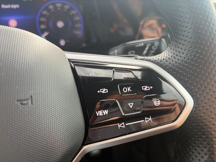 Volkswagen Golf 2024