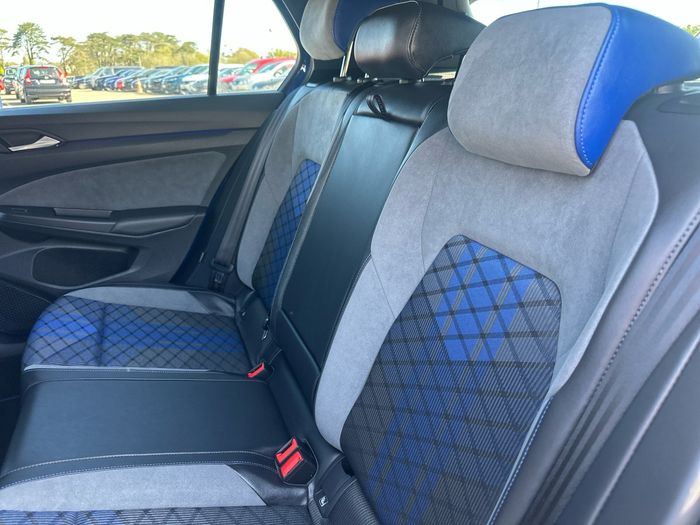 Volkswagen Golf 2025