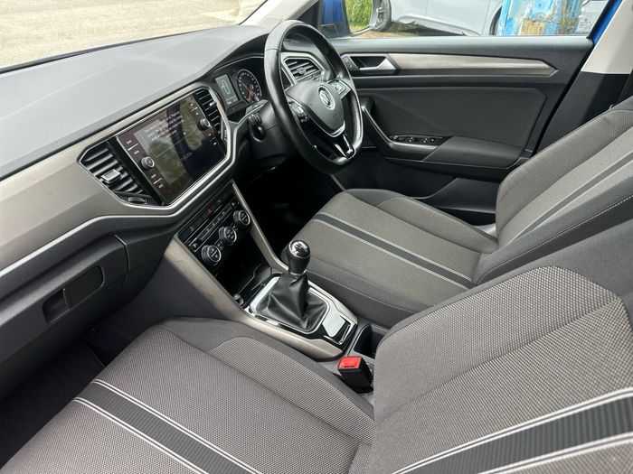 Volkswagen T-Roc 2021