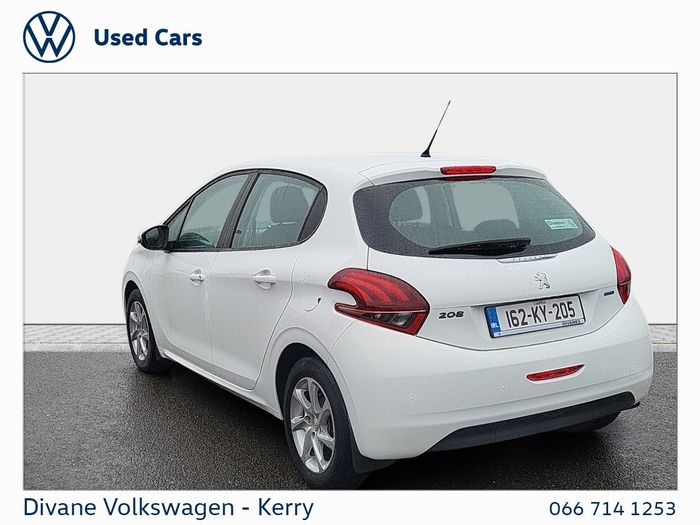 Peugeot 208 2016