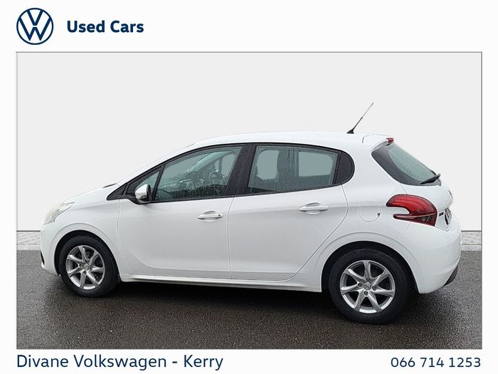 Peugeot 208 2016