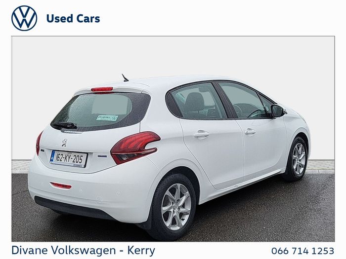 Peugeot 208 2016