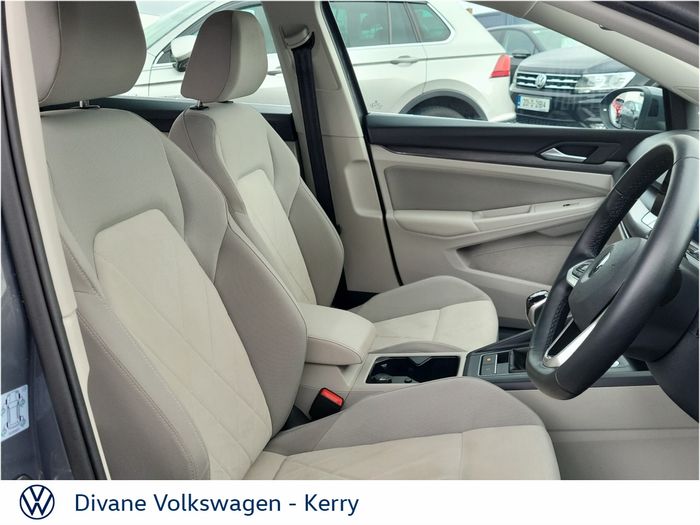 Volkswagen Golf 2022