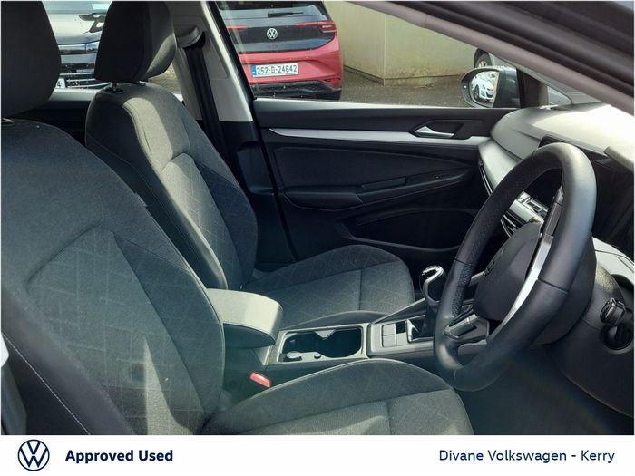 Volkswagen Golf 2023