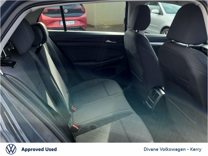 Volkswagen Golf 2023