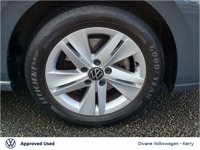 Volkswagen Golf 2023