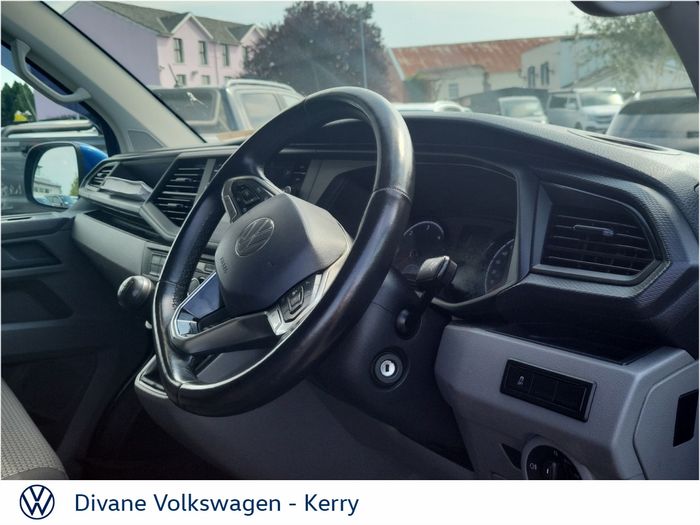 Volkswagen Transporter 2024