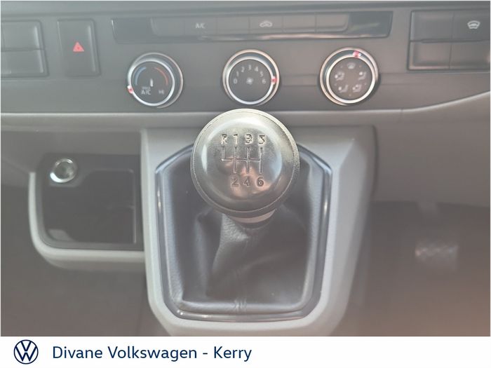 Volkswagen Transporter 2024