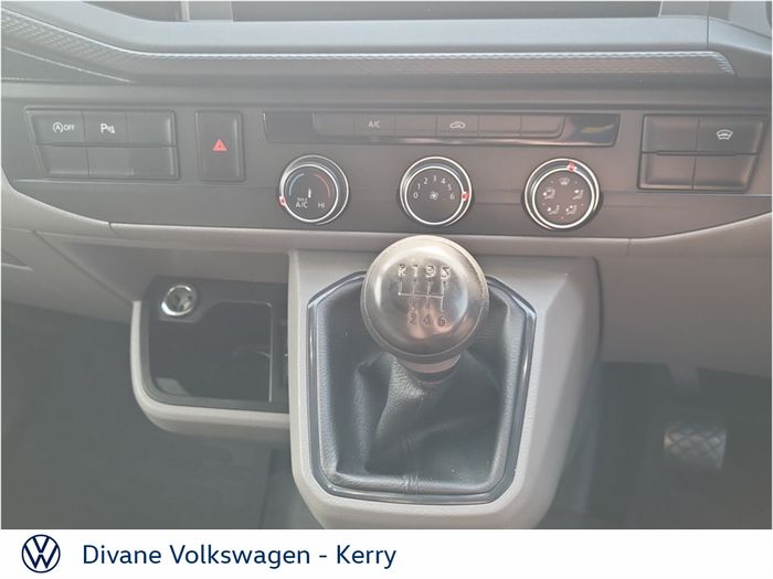 Volkswagen Transporter 2024