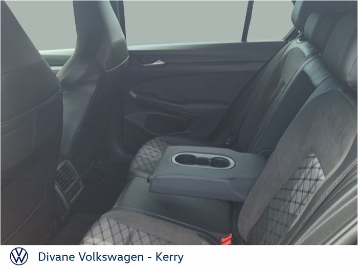 Volkswagen Golf 2025