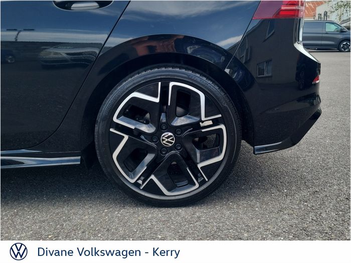 Volkswagen Golf 2025