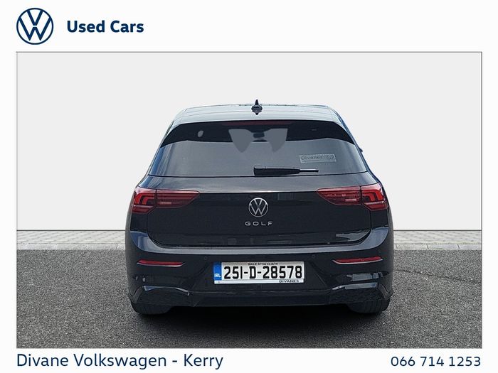 Volkswagen Golf 2025